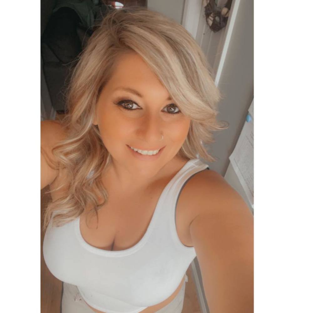 Meet your Posher, Ashley nicole